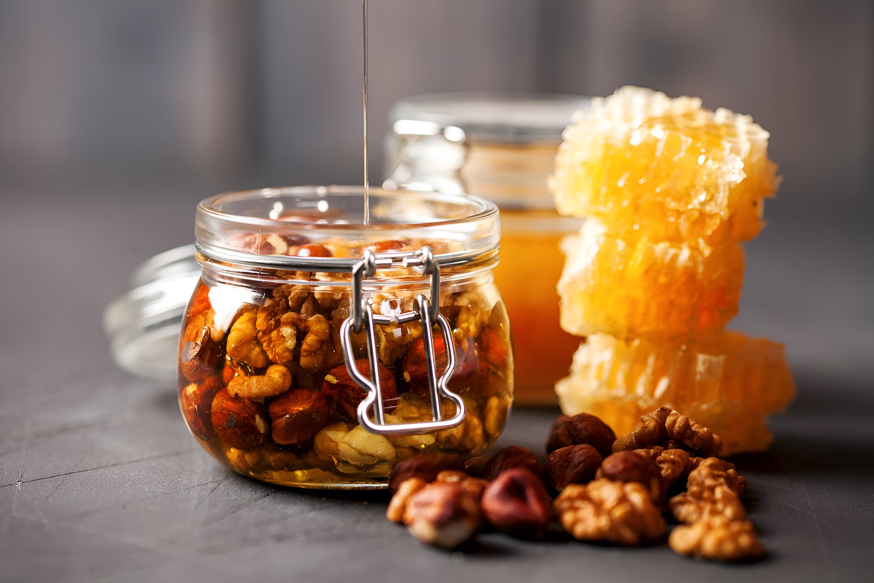 The Benefits of Combining Honey and Nuts
